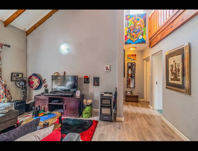 3 BEDROOM TOWNHOUSE FOR SALE IN DOUGLASDALE